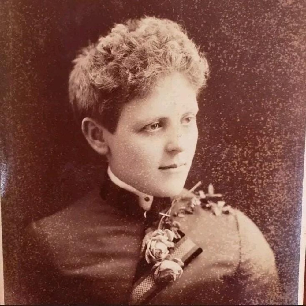 Cabinet Card Girl Adorned in Flowers - Unusual Short Haircut - Evanston, IL